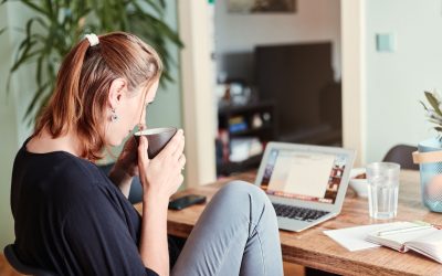 Cómo el teletrabajo está afectando su postura y cómo evitarlo